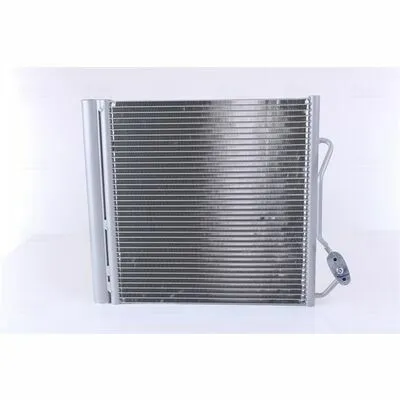 Saldi NISSENS 940192 Condensatore, Climatizzatore